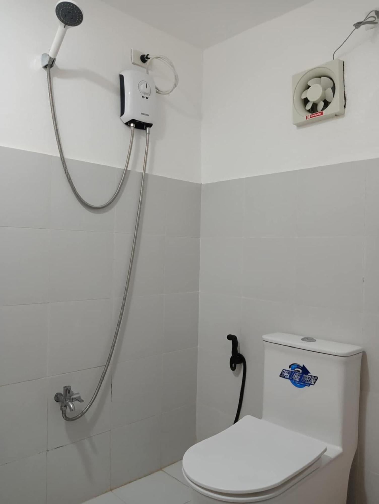 Ennas Place Coron Quarto foto